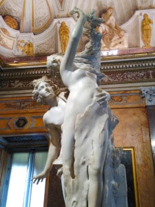 Visitare Roma: l'imperdibile apollo e Dafne del Bernini nella Galleria Borgese