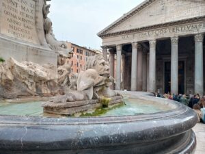 Piazza della Rotonda a Roma, su cui si affaccia il Pantheon